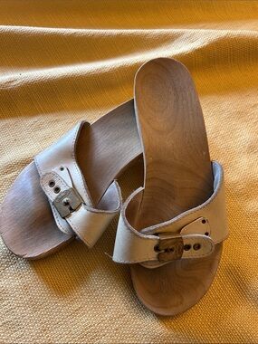 Dr. Scholl's Cream Leather Slide Mules with Buckle Strap
